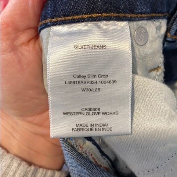 EUC Silver Jeans Calley Slim Crop High Waist - Picture 9 of 16